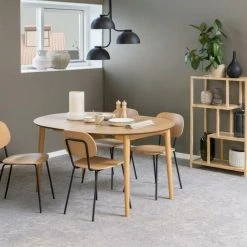 Ei Brändiä Amira Tuoli Tammi, Mustat Jalat -Veke Myymälä Amira tuoli tammi musta miljoo 1