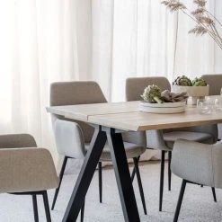 Rowico Carradale Ruokapöytä 220x100 Cm Valkopesty/musta V-jalalla -Veke Myymälä Rowico Carradale ruokapoyta 220x100cm valkopesty musta V jalalla 5