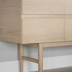 Rowico Moresby Senkki 160x40x75 Cm Valkopesty Tammi