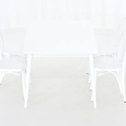 Veke Kaarna-Skara 4-hengen Ruokailuryhmä Valkoinen -Veke Myymälä Veke Kaarna Skara 4 hengen ruokailuryhma valkoinen 4 2