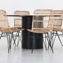 Veke Korpi-Pyry Pyöreä 6-hengen Ruokailuryhmä Musta/luonnonväri -Veke Myymälä Veke Korpi Pyry pyorea 6 hengen ruokailuryhma 0 0