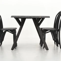 Veke Lana-Skara 4-hengen Ruokailuryhmä Savunharmaa/mus/musta -Veke Myymälä Veke Lana Skara 4 hengen ruokailuryhma savunharmaa mus musta 4 0