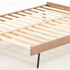 Veke Lyydia Vuodesohvan Runko Ilman Käsinojia Antiikkipetsattu -Veke Myymälä Veke Lyydia vuodesohvan runko ilman kasinojia antiikkipetsattu 1