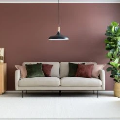 Veke Classic 3-istuttava Sohva Vaaleanharmaa, Matrix 15, Jalka J-138 Tammi -Veke Myymälä classic 3 istuttava sohva kangasverhoiltu cinema hiekka web 32