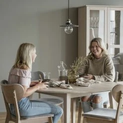 Rowico Filippa-Kato Pyöreä 4-hengenruokailuryhmä Valkoöljytty Tammi/valkolakattu -Veke Myymälä filippa kato4 pyorea valkoljtammi valkvharmaa4