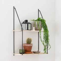 House Nordic Haag Seinähylly Musta/puu -Veke Myymälä house nordic haag seinahylly musta puu 3 web