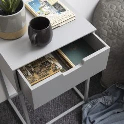 Ei Brändiä Mitra Yöpöytä Harmaa