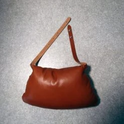 Cuero Niskatyyny Montana -Veke Myymälä niskatyyny mariposaan pic1