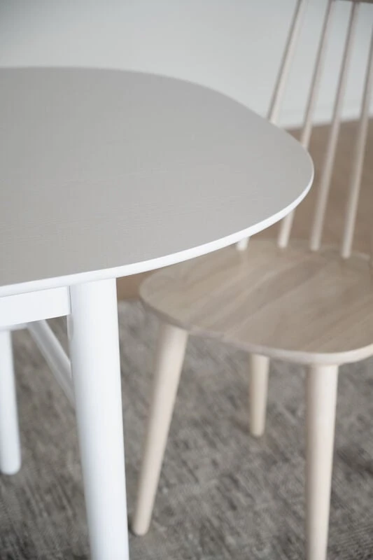 Rowico Akita Ruokapöytä Ovaali 190 Cm Valkoinen Saarniviilu 6 Rowico Akita Ruokapöytä Ovaali 190 Cm Valkoinen Saarniviilu - Image 4