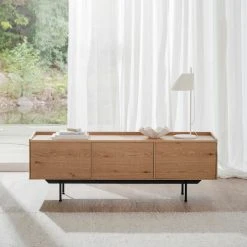 Rowico Brewerton Tv-taso 160x40x56 Cm Tammi/musta 11 Rowico Brewerton Tv-taso 160x40x56 Cm Tammi/musta -Veke Myymälä rowico brewerton tv taso 160x40x56cm tammi 5