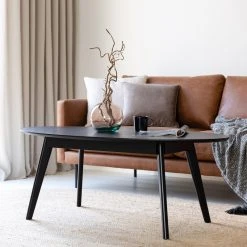 Rowico Yumi Sohvapöytä Ovaali 130x65cm Musta Saarniviilu -Veke Myymälä rowico yumi sohvapoyta ovaali 130x65cm musta web 2