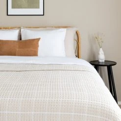 Hans K ZigZag Baarijakkara 63cm Valkoinen -Veke Myymälä ruutu vohvelipaivapeitto 280x260cm web