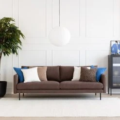 Veke Scandic Copenhagen 3,5-istuttava Sohva Tummanruskea Soro 28, Mustat Jalat -Veke Myymälä scandic copenhagen 35 ist kangasverhoiltu tummanruskea web 35