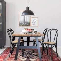 Veke Tuohi-Wienberg 4-hengen Ruokailuryhmä Musta/lakattu Tammi -Veke Myymälä tuohi lankkupoyta 150x95 musta tammi wienberg tuoli musta luonnonvari 2 web 1