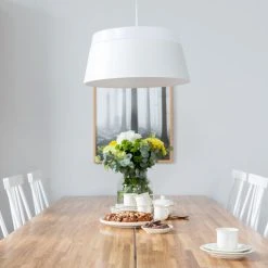 Veke Tuohi-Lotta 8-hengen Ruokailuryhmä Valkoinen/lakattu Tammi -Veke Myymälä tuohi lankkupoyta 240x95 tammi valkoinen lotta pinnatuoli valkoinen kansi web