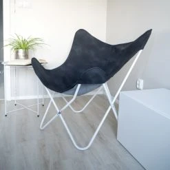 Varax Lepakkotuoli 36A Musta Keinonahka/valkoinen -Veke Myymälä varax lepakkotuoli musta valkoinen keinonahka 2